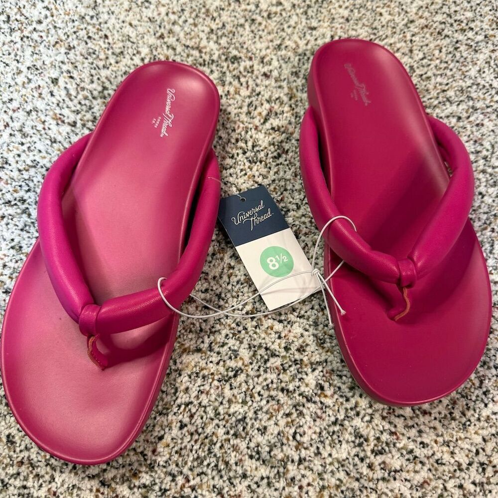 Universal Thread Women's Pink Thong Sandals Size 8.5 Summer Casual​